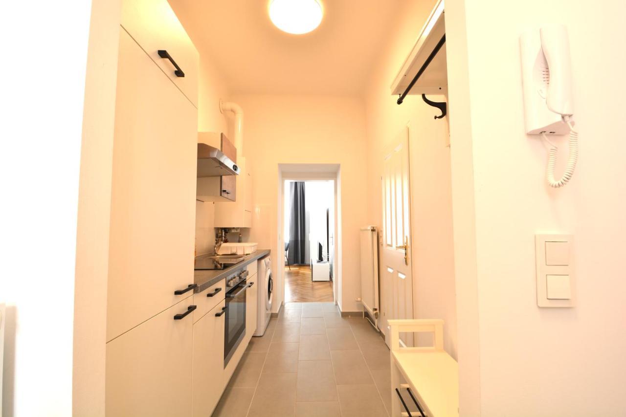 Universum Apartment 4 Вена Экстерьер фото